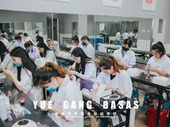 -粤港芭莎美容美发化妆学校