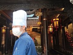 -小龙翻大江文化火锅(宽窄店)