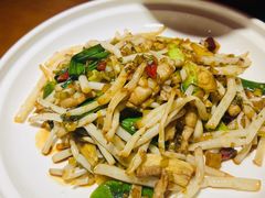 -魏铭鱼头捞饭(晋阳路店)