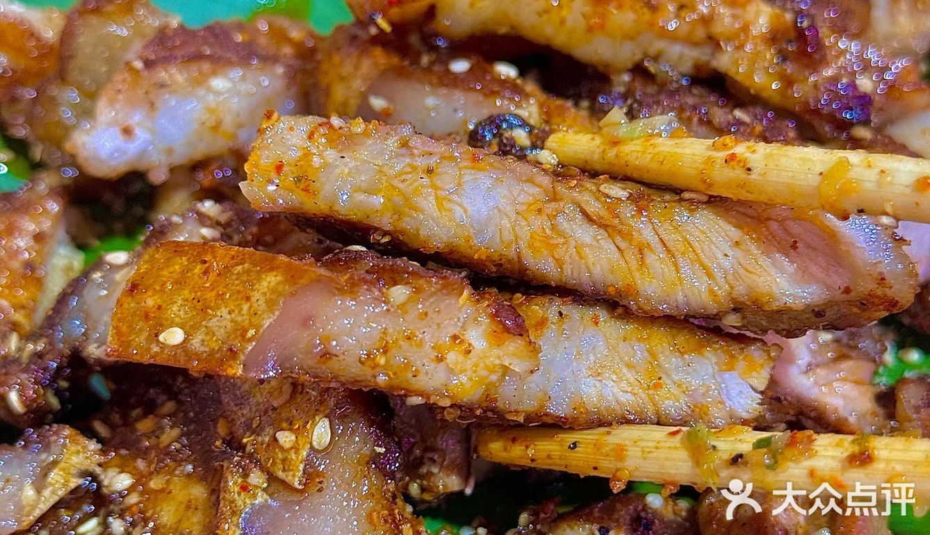 下飞机请直奔这家本地人开的傣味烧烤好吗