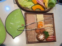 -一叶一世界·素食餐厅(锦华万达店)