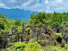 -梭布垭石林景区