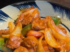 -Cuc Gach Quan Restaurant