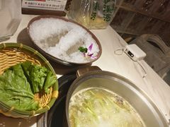 -喃喃椰·糟粕醋椰子鸡火锅(七堡花园店)