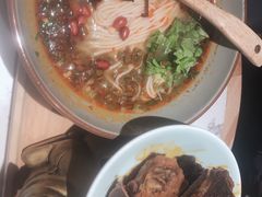 -百春原湖南牛肉粉(百联世纪店)