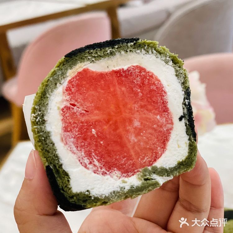 里面奶油不腻 浓香奶味