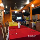 吃了两顿，点了两个同样的1100泰铢的套餐