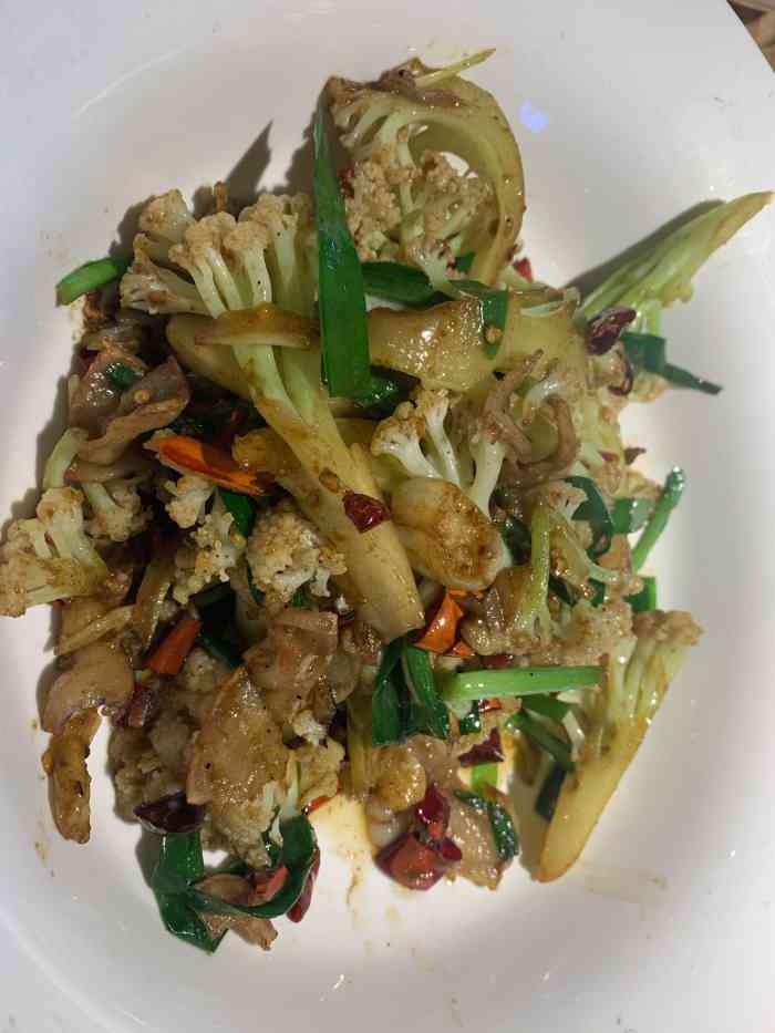 费大厨辣椒炒肉(解放西店)-"是费大厨新开的一家店环境非常好等位:有.