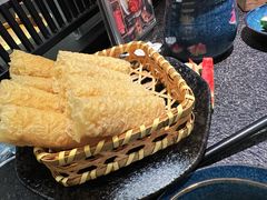 铃铃卷-湊湊火锅·茶憩(南京东路悦荟店)