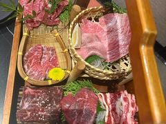 -山川小町·极番烧肉(新地假日广场店)