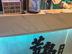 -荒岛实景沉浸密室(江汉路1店)