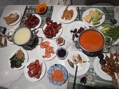 -金马门国际美食百汇(珞喻路店)