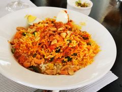 -Lake Shore Hotel & Restaurant