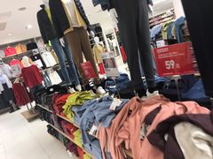 店内环境-优衣库(武汉国际广场店)