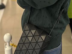 -三宅一生 (阪急梅田本店)