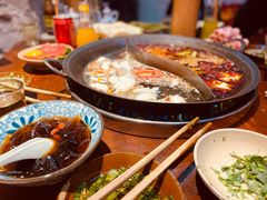 -四小区火锅·巷子里的重庆火锅(花照壁店)