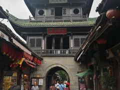 -华光驿站私房菜·黑金冠