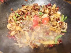 -富正毅三下锅·湘西韵味(天门山索道店)