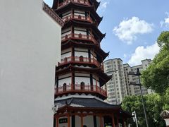 -绳金塔