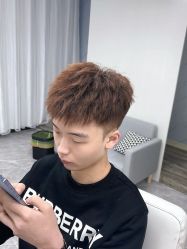 -贝勒爷专业男发