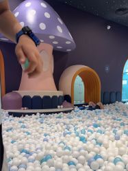 -MELAND CLUB亲子乐园·派对·餐厅(北京芳圆里ID MALL店)