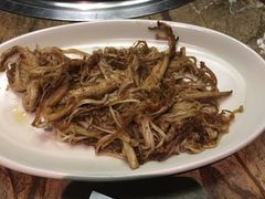金针菇-山港凯悦酒店·BEBA海滩烧烤餐厅酒吧