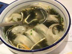 荠菜肉馄饨-老人和饭店(淮海中路店)