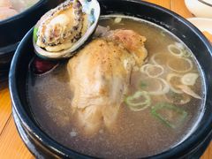 鲍鱼药鸡汤-长寿参鸡汤(朝韩风情街店)