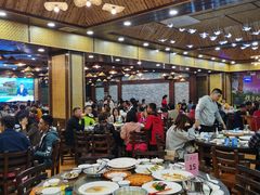 大堂-绿雅居原生态农庄(小涌店)