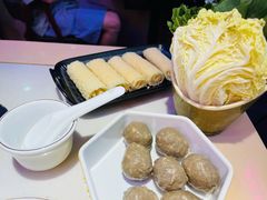 丝滑响铃卷-六少·猪肚包鸡火锅(卓悦INTOWN店)