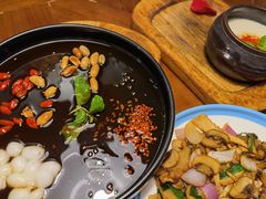 -雀舞云南菜(天津天河城购物中心店)