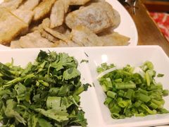 老北京素油煎灌肠-京门老爆三·铜锅涮肉 爆肚(望京店)
