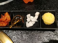 -烤路里·韩国品质自助烤肉(石路天虹4号店)
