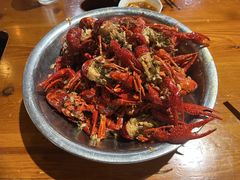 -琥珀老六龙虾(四里河店)