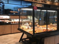 面包甜点陈列柜-皇冠幸福里动物奶油生日蛋糕(万达店)