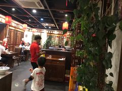 大堂-亿诣蝎府炸酱面羊蝎子火锅(酷车小镇店)