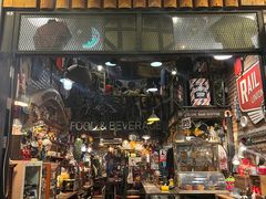 -席娜卡琳火车铁道夜市