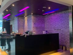 -桔子酒店(上海西藏北路地铁站店)