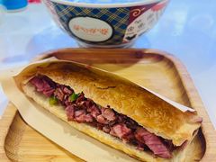 -驴公驴婆(曹杨店)