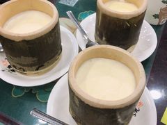 椰香竹筒炖奶-民信老铺(华盖路店)