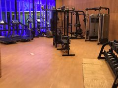 -上海滴水湖皇冠假日酒店