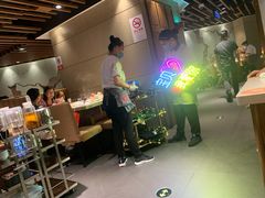 -海底捞火锅鲜切牛肉主题店(长寿路店)