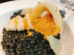 -La Mer Restaurant & Lounge