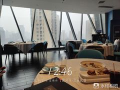 靠窗位-柒园·三十年创意杭帮菜(龙湖滨江天街店)