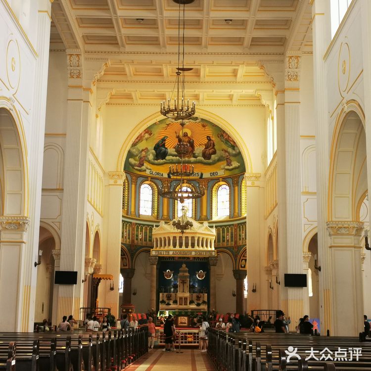 圣米埃尔教堂遇见了太多美好