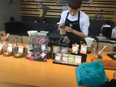 -星巴克臻选(成都环球乐天店)