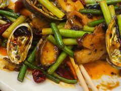 -老东镇啤酒屋海鲜加工·蒸汽海鲜·海鲜烧烤(台东店)