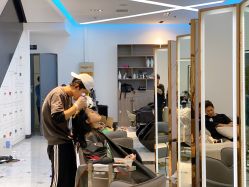 -Dear Hair Salon