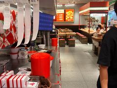 -成都你六姐·牛肉冒菜(信泰中心商场店)