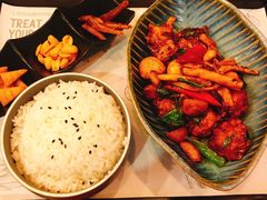 -默加东南亚美食(大宁音乐广场店)
